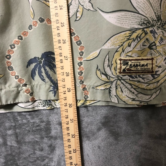 Vintage Tommy Bahama Hawaiian Shirt Short Sleeve Button Up Palm Trees Floral - Picture 14 of 15